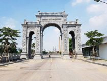 “Choáng ngợp” cổng làng bằng đá khối đá xanh cỡ lớn tại Ninh Bình